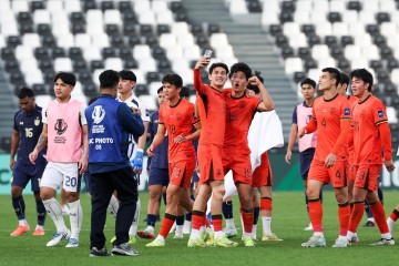 kaiyun-黄健翔：乌兹别克实力很强；我们被动防守踢反击是无奈常态